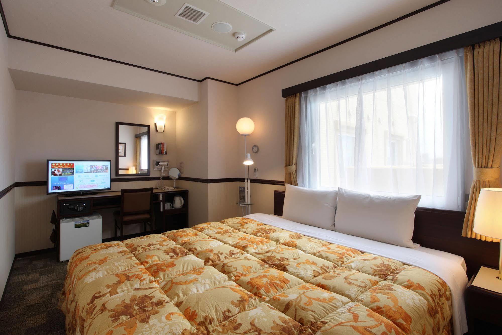 Toyoko Inn Shimonoseki Kaikyo Yume Tower Exteriör bild