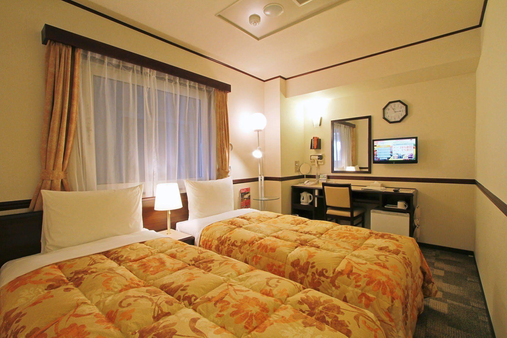 Toyoko Inn Shimonoseki Kaikyo Yume Tower Exteriör bild